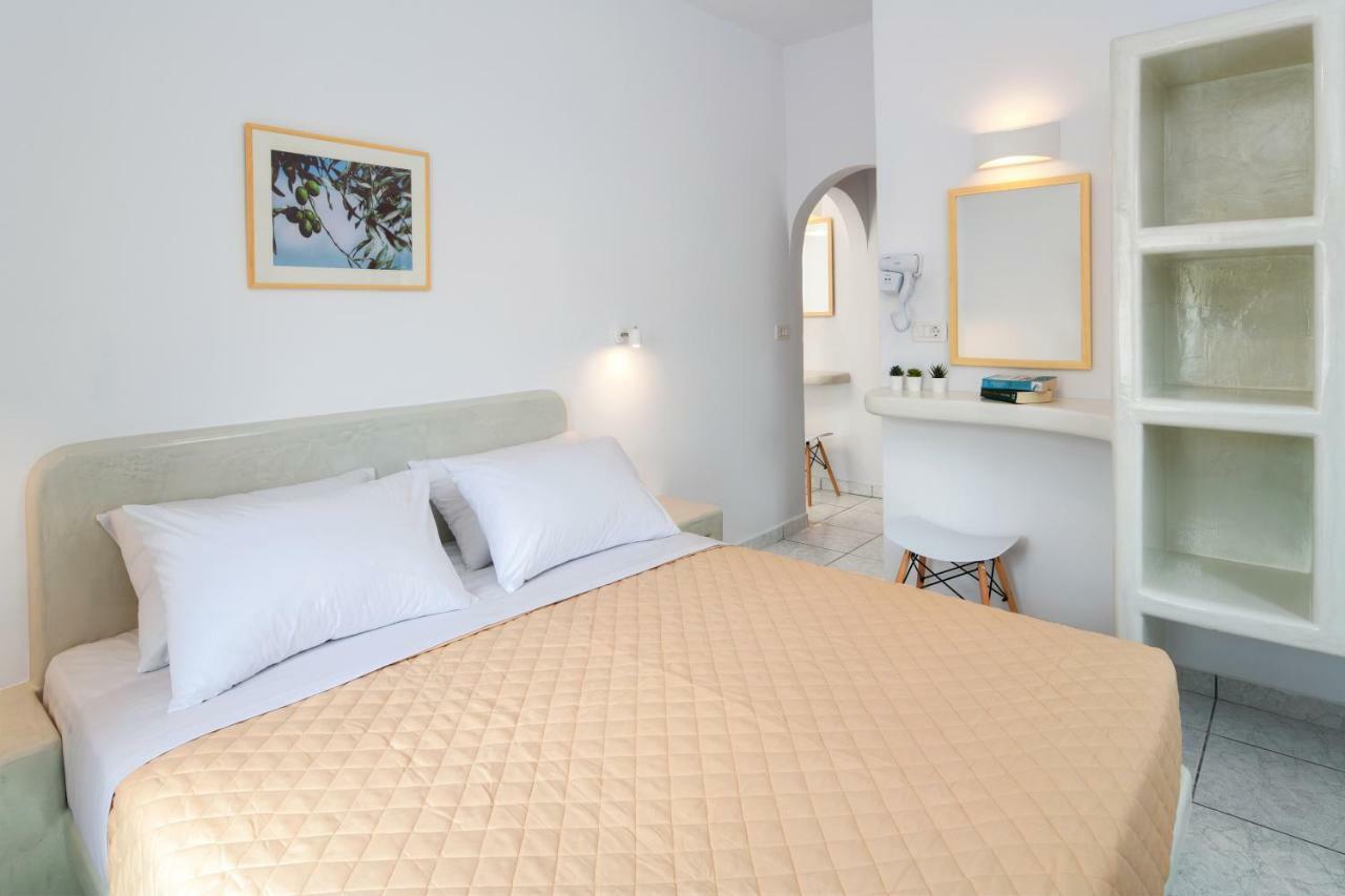 Olive Tree Suites Fira  Exterior photo